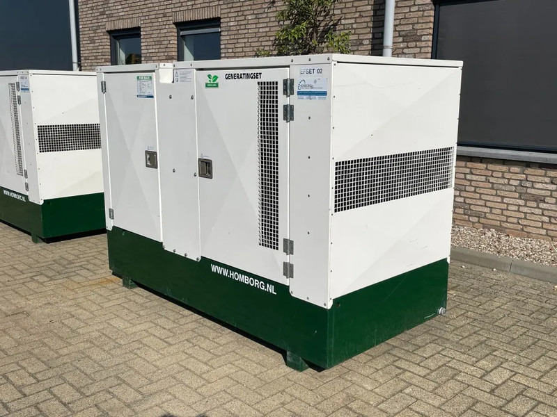 Lister Hybride powerpack 16 kVA + 1500Ah batterypack (NEW!!!) - مجموعة المولدات: صورة 3 Lister Hybride powerpack 16 kVA + 1500Ah batterypack (NEW!!!) - مجموعة المولدات: صورة 3