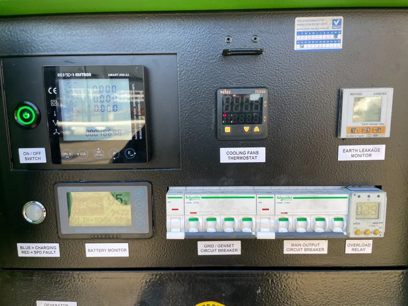 مجموعة المولدات MOSA Hybride Perkins 66 kVA / 80 KWh accupakket: صورة 10
