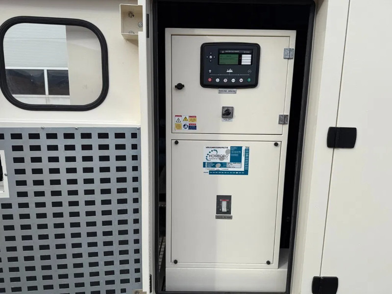 Perkins 2206A - E13TAG2 385 kVA Silent Noodstroom generatorset Aggregaat - مجموعة المولدات: صورة 2 Perkins 2206A - E13TAG2 385 kVA Silent Noodstroom generatorset Aggregaat - مجموعة المولدات: صورة 2