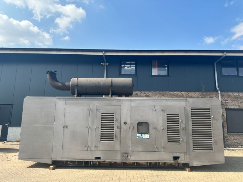 Perkins 4006-23TAG3A Stamford 900 kVA Silent generatorset - مجموعة المولدات: صورة 1 Perkins 4006-23TAG3A Stamford 900 kVA Silent generatorset - مجموعة المولدات: صورة 1