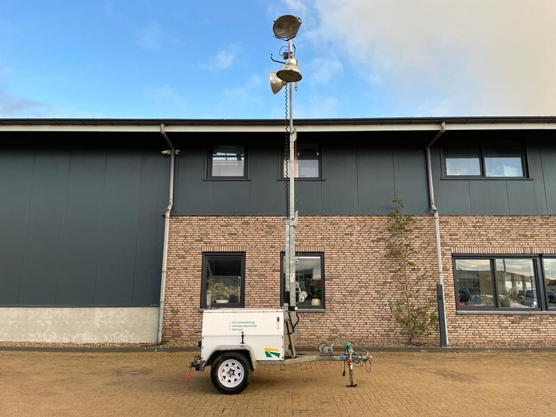 Perkins Mecc Alte Spa 5 kVA Mobiele Lichtmast Aggregaat Light Tower - برج الإنارة: صورة 2 Perkins Mecc Alte Spa 5 kVA Mobiele Lichtmast Aggregaat Light Tower - برج الإنارة: صورة 2