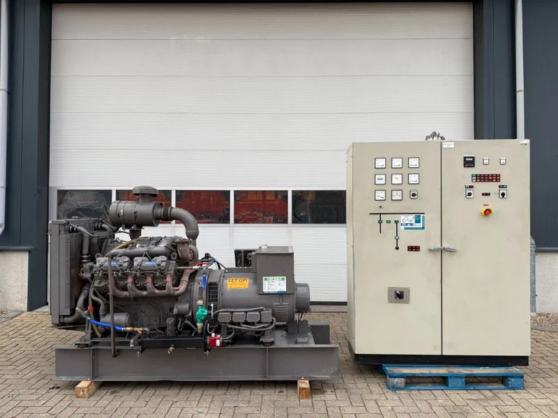 مجموعة المولدات Perkins Stamford 125 kVA noodstroom aggregaat generatorset as New ! 176 hours !: صورة 6