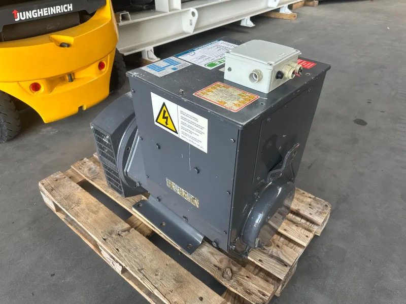 Stamford UC.I224F2 Generatordeel 65 kVA Alternator as New ! - مجموعة المولدات: صورة 5 Stamford UC.I224F2 Generatordeel 65 kVA Alternator as New ! - مجموعة المولدات: صورة 5