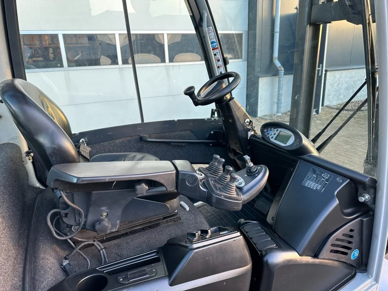 Still RX 70-30 T 3 ton Duplex Sideshift LPG Heftruck - رافعة شوكية تعمل بالغاز: صورة 2 Still RX 70-30 T 3 ton Duplex Sideshift LPG Heftruck - رافعة شوكية تعمل بالغاز: صورة 2