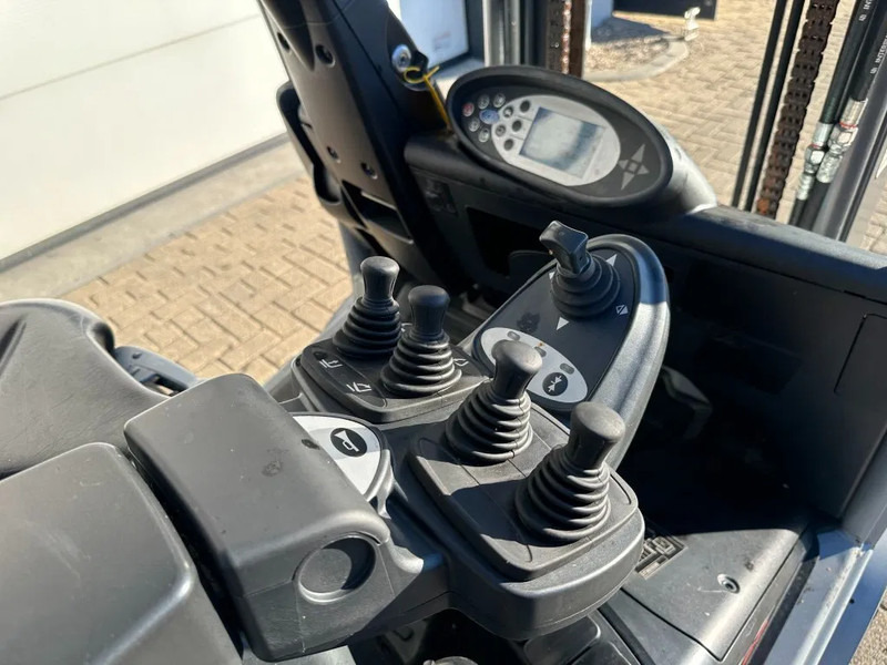 رافعة شوكية تعمل بالغاز Still RX70-25 T 2.5 ton Duplex Sideshift LPG Heftruck 2020: صورة 14 رافعة شوكية تعمل بالغاز Still RX70-25 T 2.5 ton Duplex Sideshift LPG Heftruck 2020: صورة 14