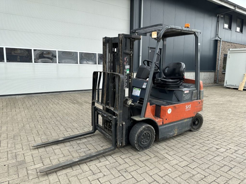 Toyota 7FBMF20 2 ton Triplex Freelift Sideshift Elektra Heftruck - رافعة شوكية كهربائية: صورة 1 Toyota 7FBMF20 2 ton Triplex Freelift Sideshift Elektra Heftruck - رافعة شوكية كهربائية: صورة 1