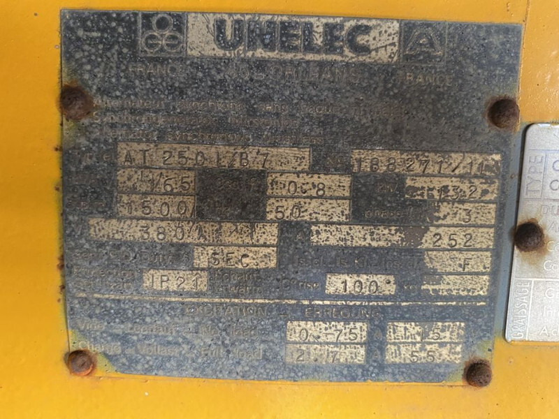 مجموعة المولدات VM 1308 Unelec 165 kVA Silent generatorset: صورة 11 مجموعة المولدات VM 1308 Unelec 165 kVA Silent generatorset: صورة 11