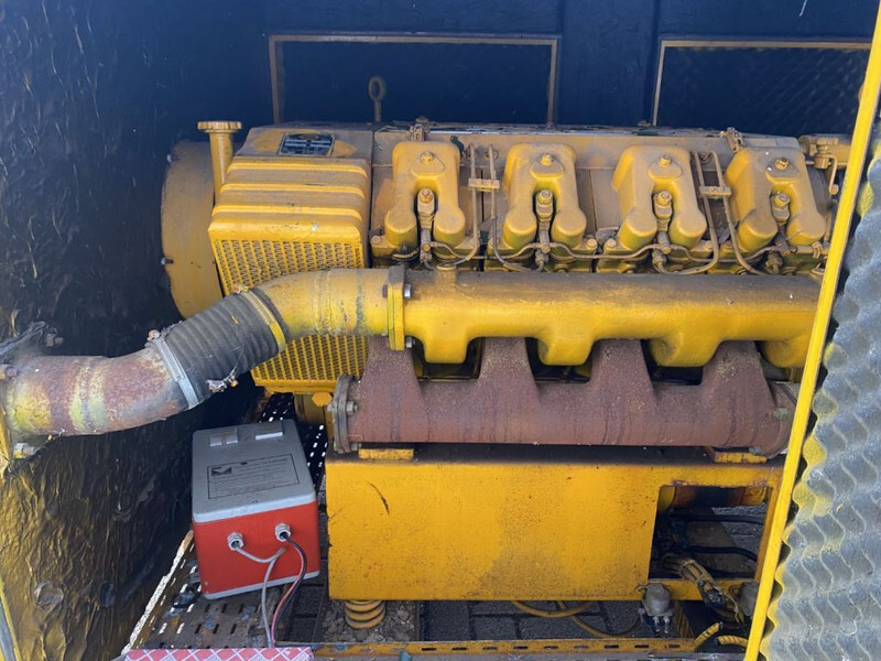مجموعة المولدات VM 1308 Unelec 165 kVA Silent generatorset: صورة 15 مجموعة المولدات VM 1308 Unelec 165 kVA Silent generatorset: صورة 15