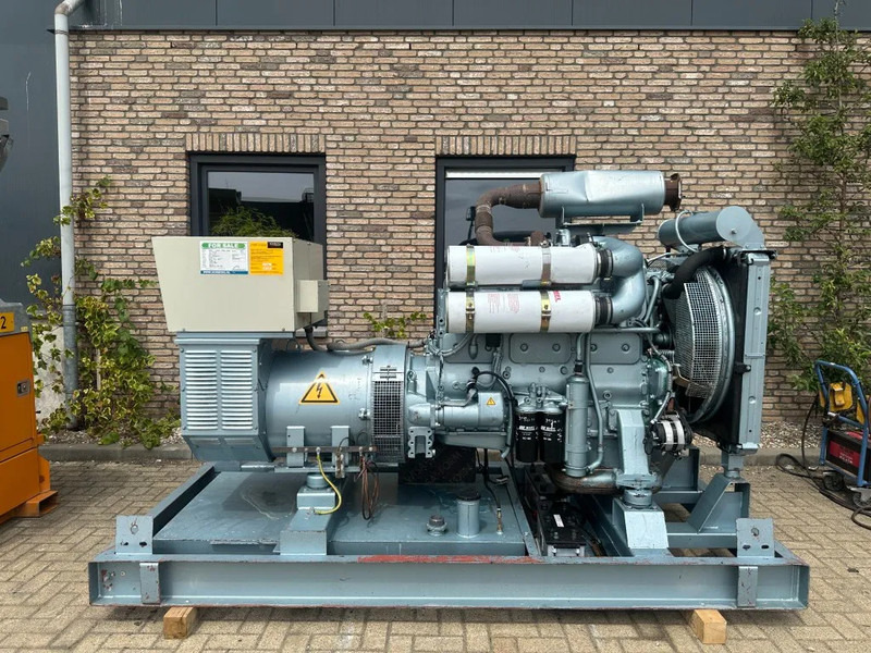 Volvo Penta TD121GG SDMO Leroy Somer 200 kVA noodstroom generatorset - مجموعة المولدات: صورة 1 Volvo Penta TD121GG SDMO Leroy Somer 200 kVA noodstroom generatorset - مجموعة المولدات: صورة 1