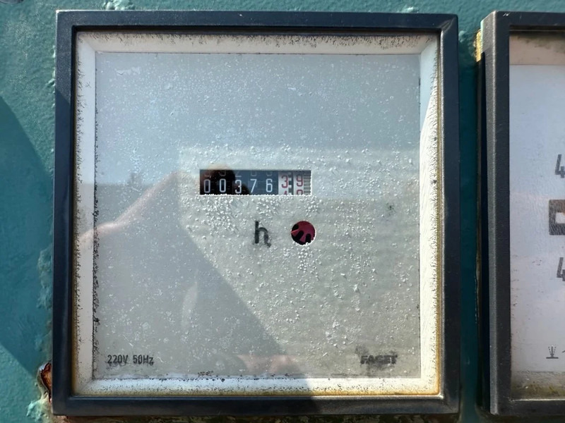 Volvo TD 120 AG 220 kVA generatorset ex Emergency met ATS 376 hours - مجموعة المولدات: صورة 4 Volvo TD 120 AG 220 kVA generatorset ex Emergency met ATS 376 hours - مجموعة المولدات: صورة 4