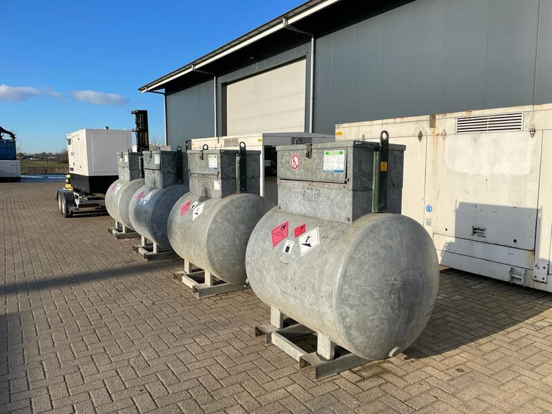 Dieseltank Rietberg 1000 liter Dieseltank Gegalvaniseerd IBC met keuring ! - خزان تخزين: صورة 4 Dieseltank Rietberg 1000 liter Dieseltank Gegalvaniseerd IBC met keuring ! - خزان تخزين: صورة 4