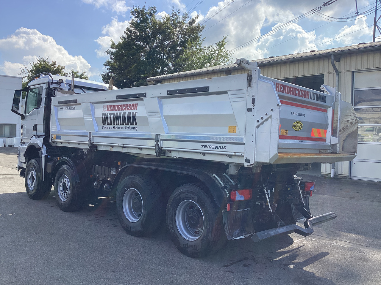 MAN TGS 35.520 8×4 BB Hendrickson - شاحنة قلاب: صورة 5 MAN TGS 35.520 8×4 BB Hendrickson - شاحنة قلاب: صورة 5