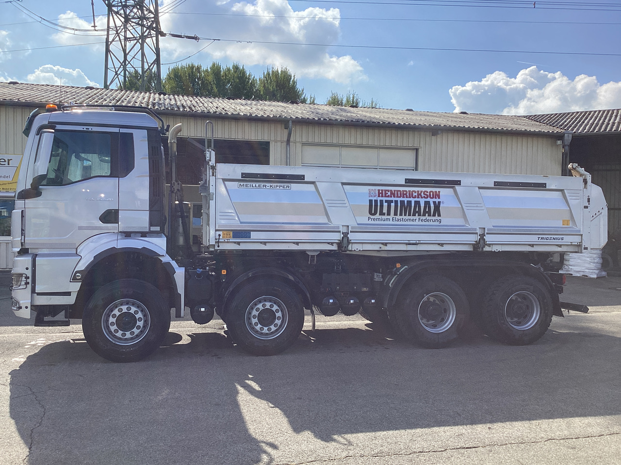 MAN TGS 35.520 8×4 BB Hendrickson - شاحنة قلاب: صورة 4 MAN TGS 35.520 8×4 BB Hendrickson - شاحنة قلاب: صورة 4