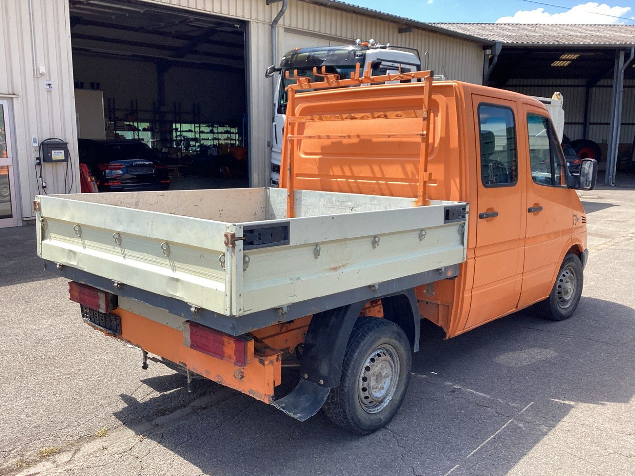 Mercedes-Benz Sprinter Pritsche Doka 211 CDI - شاحنة مفتوحة, الشاحنات الصغيرة كابينة مزدوجة: صورة 4 Mercedes-Benz Sprinter Pritsche Doka 211 CDI - شاحنة مفتوحة, الشاحنات الصغيرة كابينة مزدوجة: صورة 4