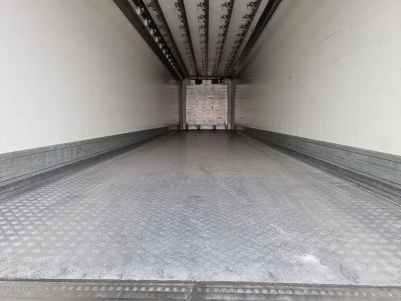 Schmitz Cargobull VECTOR 1950 2x VERDAMPER MEATHANG - نصف مقطورة مُبرِّدة: صورة 3 Schmitz Cargobull VECTOR 1950 2x VERDAMPER MEATHANG - نصف مقطورة مُبرِّدة: صورة 3