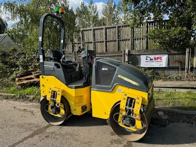 Bomag BW 120 AD-5  - مدحلة اسفلت: صورة 1 Bomag BW 120 AD-5  - مدحلة اسفلت: صورة 1