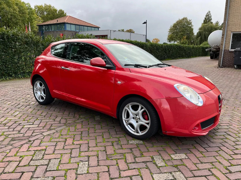 Alfa Romeo MiTo 1.4 T - هاتشباك: صورة 5 Alfa Romeo MiTo 1.4 T - هاتشباك: صورة 5
