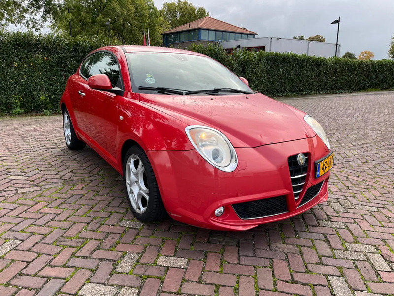Alfa Romeo MiTo 1.4 T - هاتشباك: صورة 4 Alfa Romeo MiTo 1.4 T - هاتشباك: صورة 4