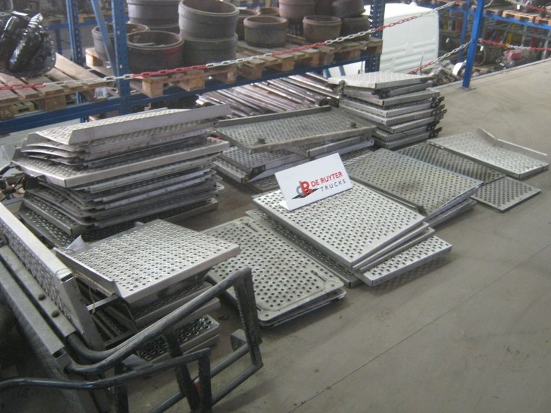 DAF BORDES PLATEN EN ALUMINIUM DELEN - هيكل السيارة الخارجية - شاحنة: صورة 2 DAF BORDES PLATEN EN ALUMINIUM DELEN - هيكل السيارة الخارجية - شاحنة: صورة 2