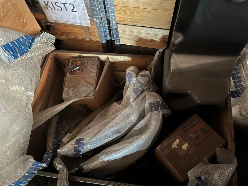 DAF diverse NOS oude voorraad nieuwe delen - طوق الرأس - شاحنة: صورة 3 DAF diverse NOS oude voorraad nieuwe delen - طوق الرأس - شاحنة: صورة 3