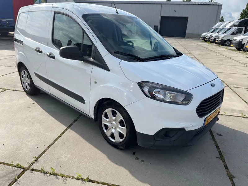 Ford Transit Courier 1.5 EURO 6 - فان المدمجة: صورة 1 Ford Transit Courier 1.5 EURO 6 - فان المدمجة: صورة 1