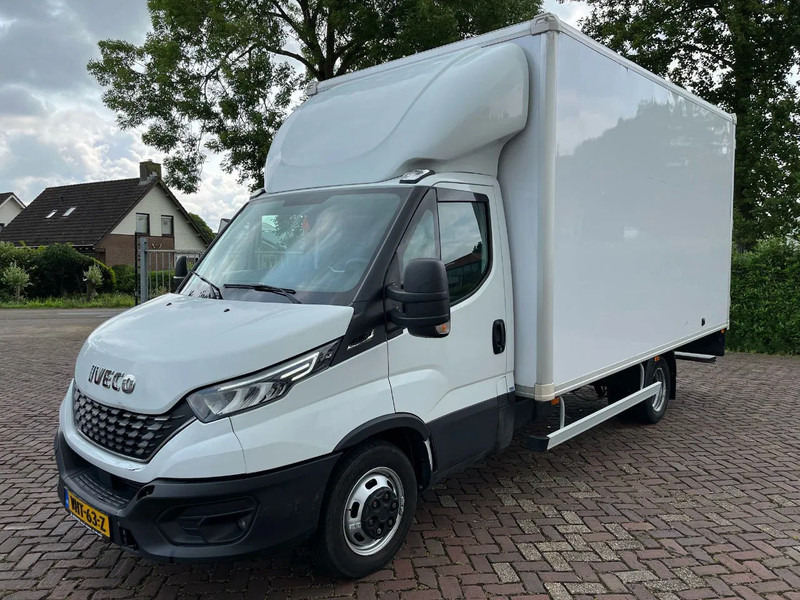 Iveco Daily 35C16 Achterdeuren (15 diverse modellen op voorraad) - شاحنة مغلقة الصندوق, الشاحنات الصغيرة كابينة مزدوجة: صورة 1 Iveco Daily 35C16 Achterdeuren (15 diverse modellen op voorraad) - شاحنة مغلقة الصندوق, الشاحنات الصغيرة كابينة مزدوجة: صورة 1