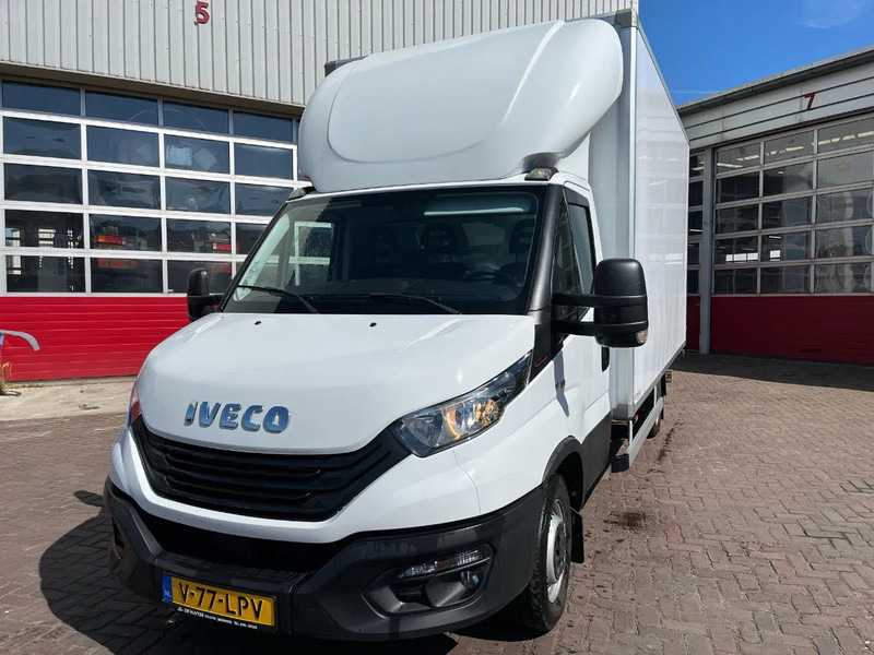 Iveco Daily 35S18 EURO 6 - شاحنة مغلقة الصندوق: صورة 1 Iveco Daily 35S18 EURO 6 - شاحنة مغلقة الصندوق: صورة 1