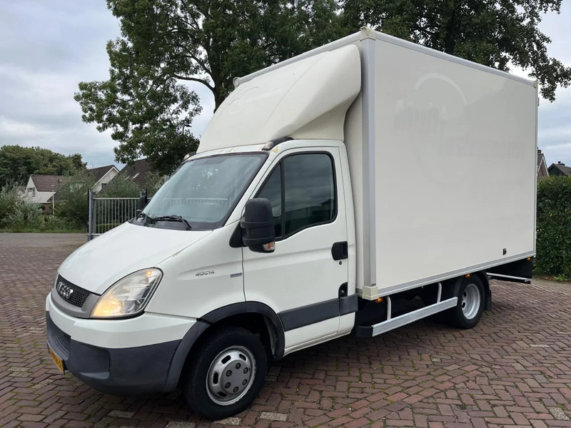 Iveco Daily 40 C14 - شاحنة مغلقة الصندوق: صورة 1 Iveco Daily 40 C14 - شاحنة مغلقة الصندوق: صورة 1