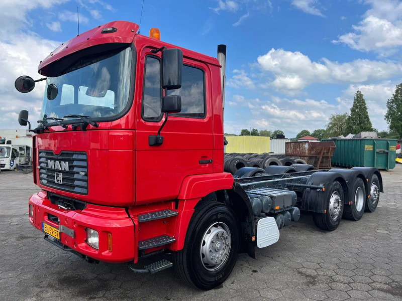 MAN TGA 35.410 EURO 3 MANUAL - شاحنة هيكل كابينة: صورة 4 MAN TGA 35.410 EURO 3 MANUAL - شاحنة هيكل كابينة: صورة 4