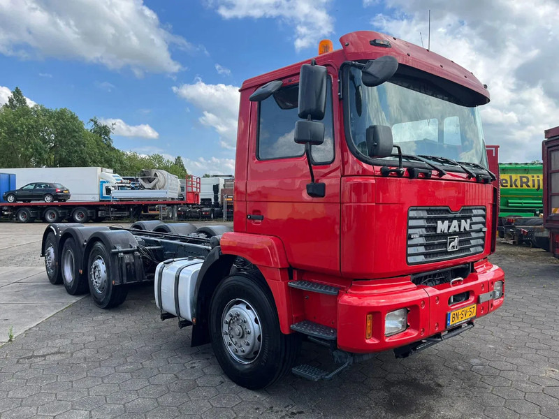 MAN TGA 35.410 EURO 3 MANUAL - شاحنة هيكل كابينة: صورة 1 MAN TGA 35.410 EURO 3 MANUAL - شاحنة هيكل كابينة: صورة 1