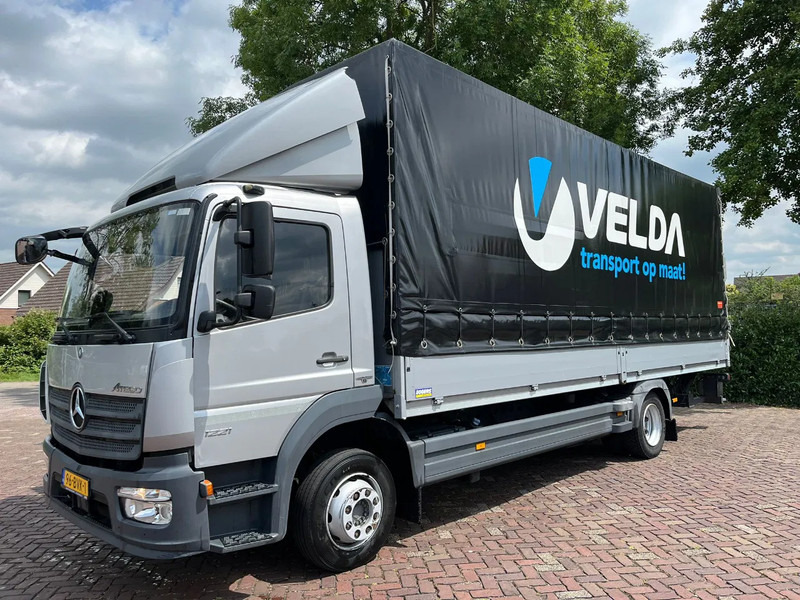 Mercedes-Benz Atego 1221 - شاحنة مقفلة: صورة 1 Mercedes-Benz Atego 1221 - شاحنة مقفلة: صورة 1