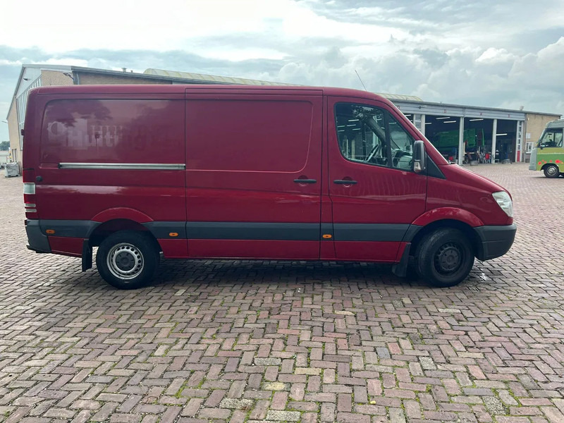 Mercedes-Benz Sprinter 313 CDI L2H1 - فان: صورة 4 Mercedes-Benz Sprinter 313 CDI L2H1 - فان: صورة 4