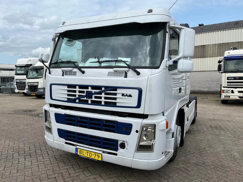 Volvo FM 9 MOTOR DEFECT (motor start wel maar kan niet rijden) - وحدة جر: صورة 2 Volvo FM 9 MOTOR DEFECT (motor start wel maar kan niet rijden) - وحدة جر: صورة 2