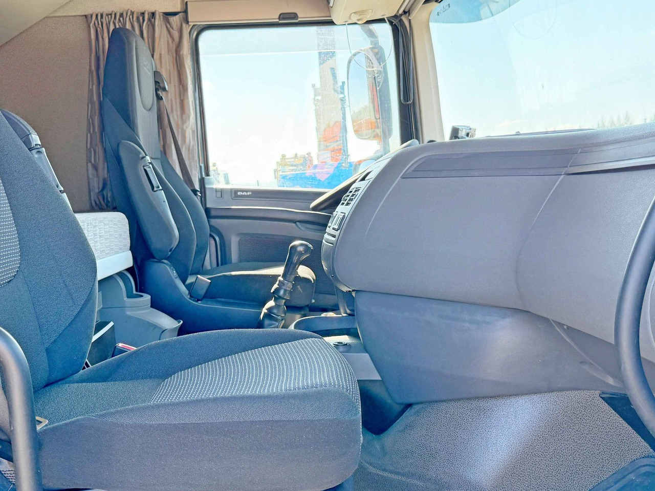 شاحنة كرين DAF XF 510 * Sattelzugmaschine  * PK 33002-EH G+FUNK: صورة 10 شاحنة كرين DAF XF 510 * Sattelzugmaschine  * PK 33002-EH G+FUNK: صورة 10