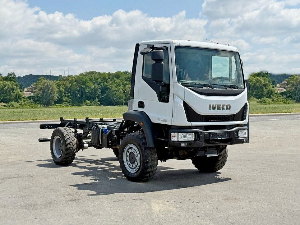 Iveco EUROCARGO 110-250* PLATFORM 4,60 m* 4x4 - شاحنة هيكل كابينة: صورة 2 Iveco EUROCARGO 110-250* PLATFORM 4,60 m* 4x4 - شاحنة هيكل كابينة: صورة 2