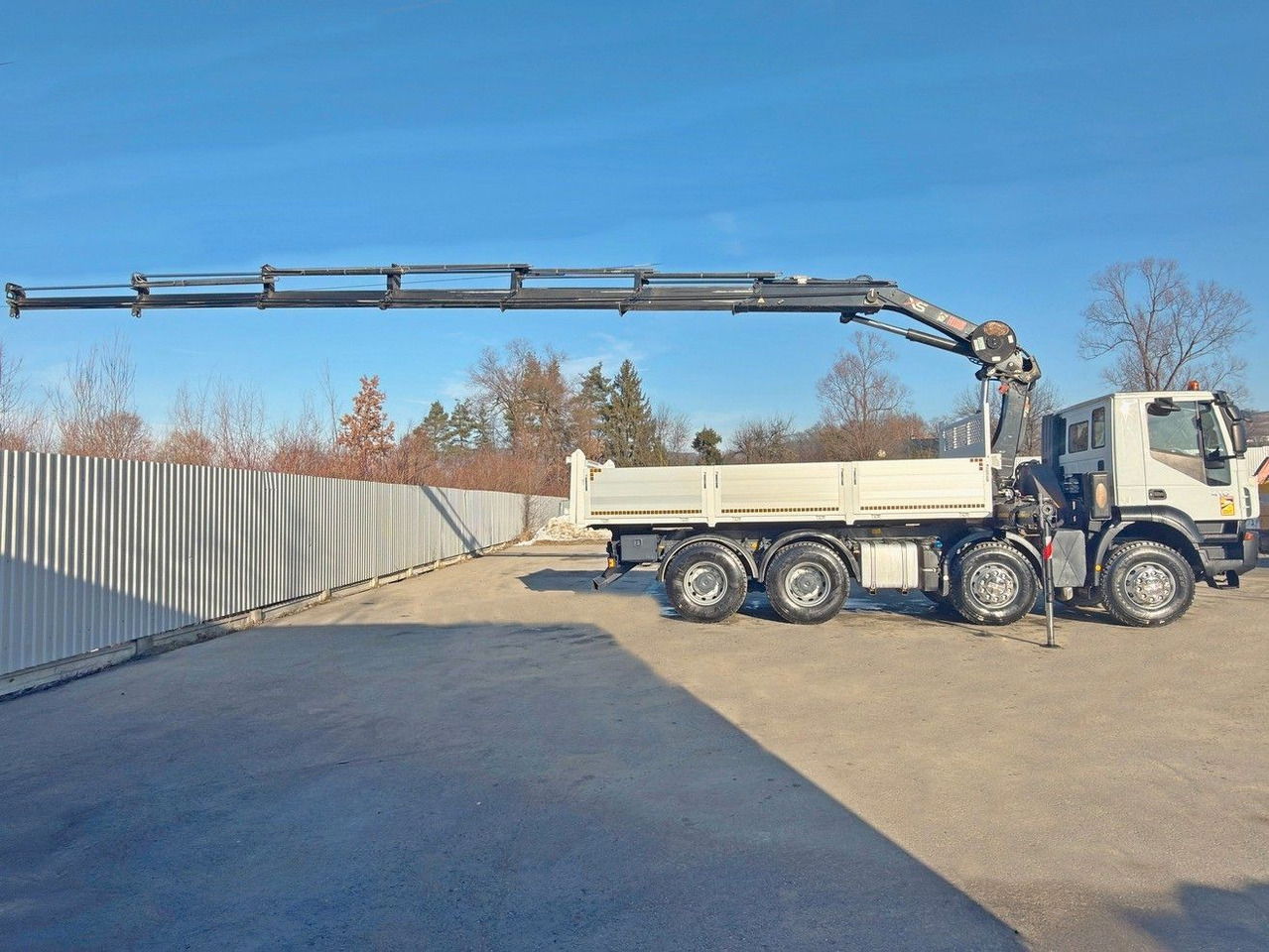 Iveco TRAKKER * HIAB 211 E - 6 HIDUO+ FUNK / 8x4 *TOP - شاحنة قلاب, شاحنة كرين: صورة 5 Iveco TRAKKER * HIAB 211 E - 6 HIDUO+ FUNK / 8x4 *TOP - شاحنة قلاب, شاحنة كرين: صورة 5