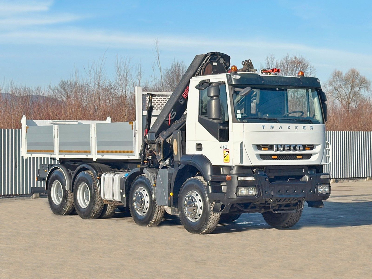 Iveco TRAKKER * HIAB 211 E - 6 HIDUO+ FUNK / 8x4 *TOP - شاحنة قلاب, شاحنة كرين: صورة 3 Iveco TRAKKER * HIAB 211 E - 6 HIDUO+ FUNK / 8x4 *TOP - شاحنة قلاب, شاحنة كرين: صورة 3