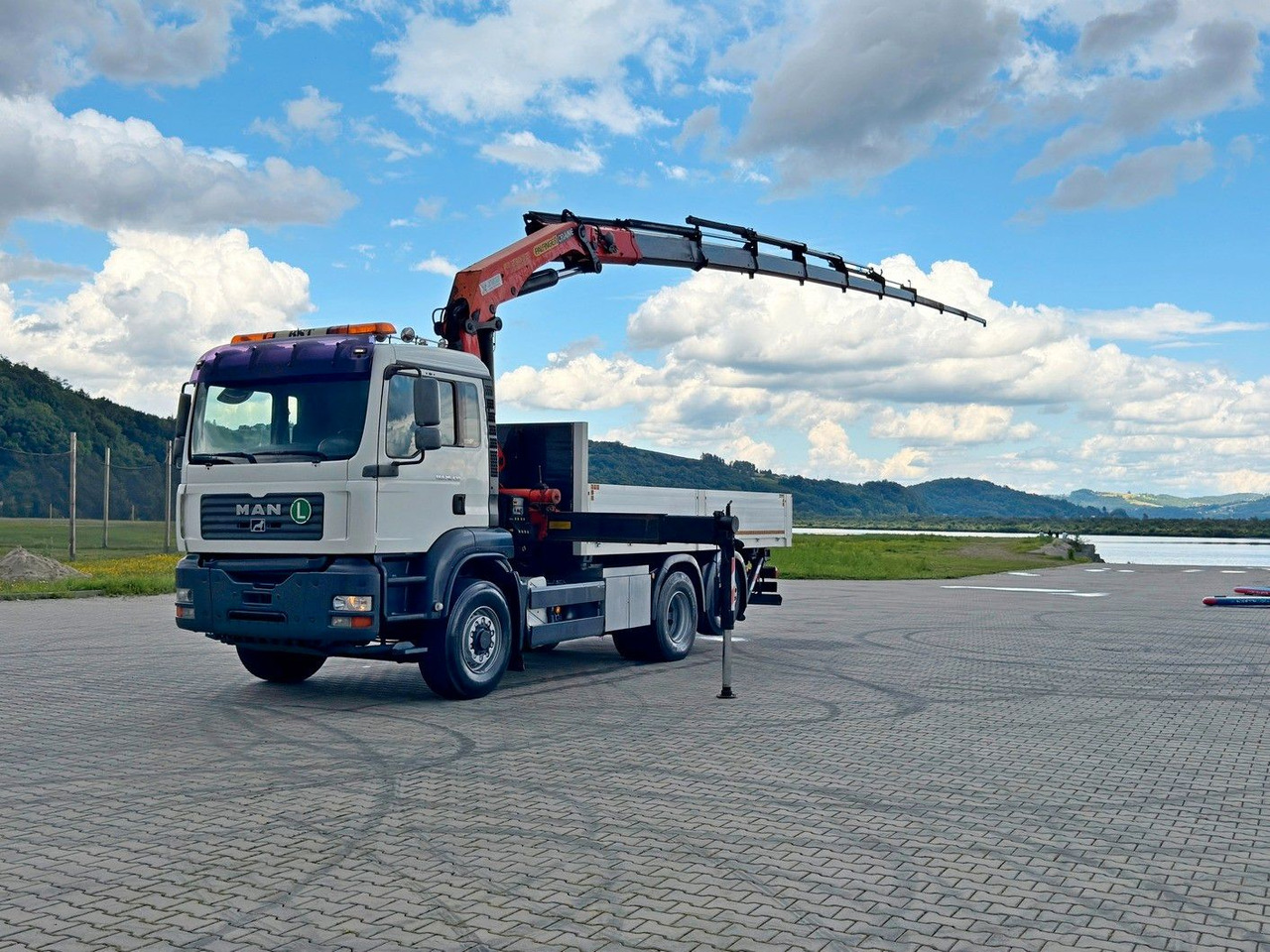MAN TGA 26.430 Pritsche 5,50m + KRAN+ FUNK/6-4H2 MAN TGA 26.430 * PK 23002 + FUNK/6-4H2 - شاحنة كرين: صورة 2 MAN TGA 26.430 Pritsche 5,50m + KRAN+ FUNK/6-4H2 MAN TGA 26.430 * PK 23002 + FUNK/6-4H2 - شاحنة كرين: صورة 2
