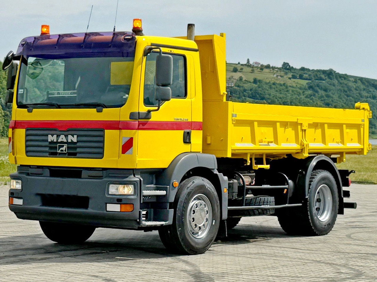 MAN TGM 15.240 * KIPPER 4,30 m + BORDMATIC - شاحنة قلاب, شاحنة كرين: صورة 5 MAN TGM 15.240 * KIPPER 4,30 m + BORDMATIC - شاحنة قلاب, شاحنة كرين: صورة 5