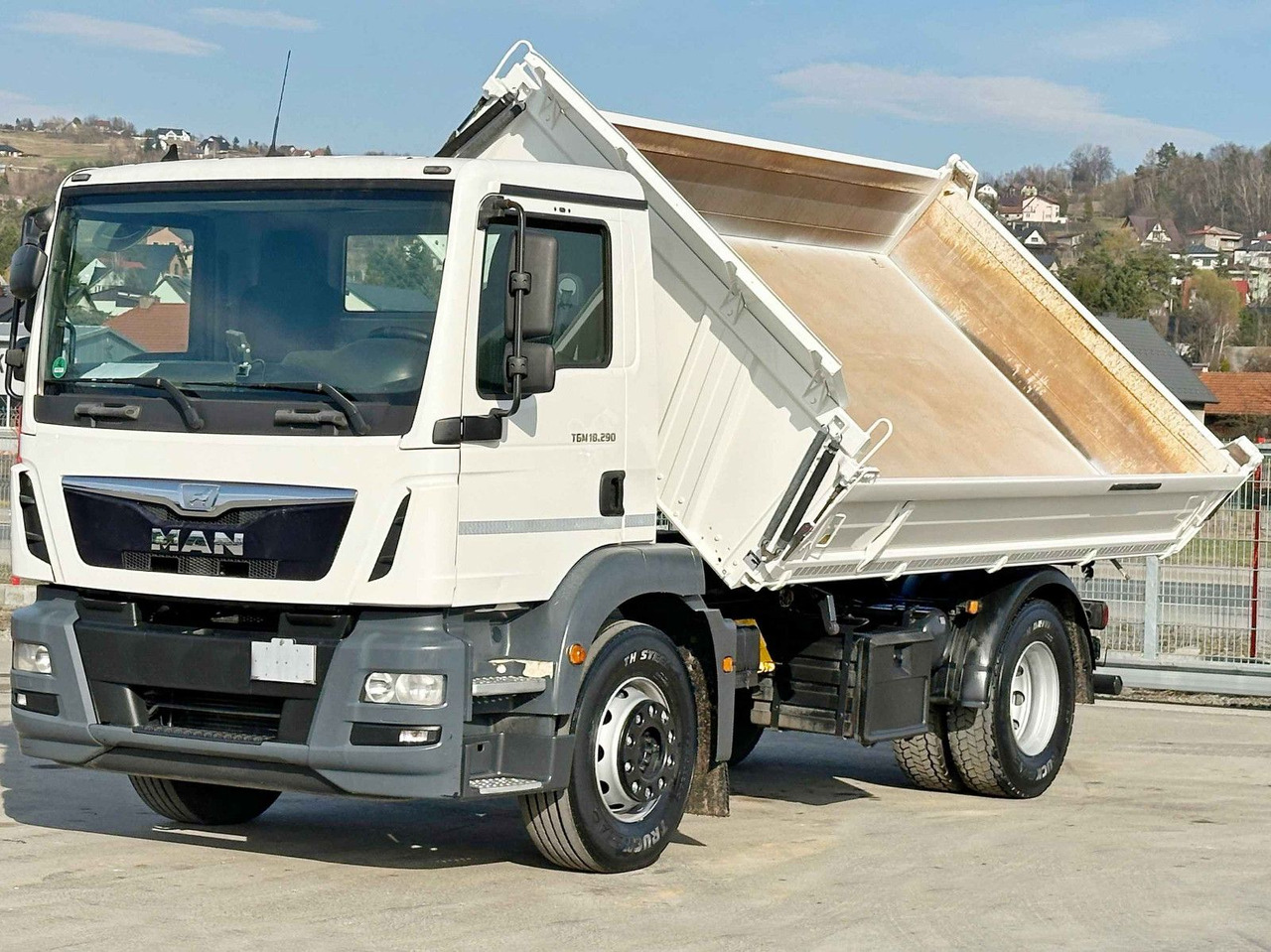 MAN TGM 18.290* Kipper 4,60 m * TOPZUSTAND - شاحنة قلاب, شاحنة كرين: صورة 5 MAN TGM 18.290* Kipper 4,60 m * TOPZUSTAND - شاحنة قلاب, شاحنة كرين: صورة 5