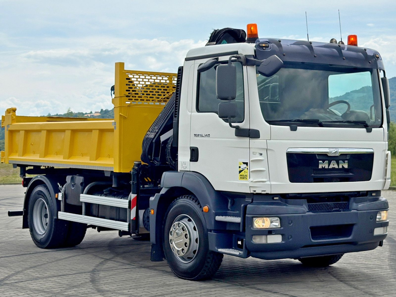 MAN TGM 18.340* KIPPER 4,05m*HIAB 111 B-2 HIDUO/FUNK - شاحنة قلاب, شاحنة كرين: صورة 4 MAN TGM 18.340* KIPPER 4,05m*HIAB 111 B-2 HIDUO/FUNK - شاحنة قلاب, شاحنة كرين: صورة 4