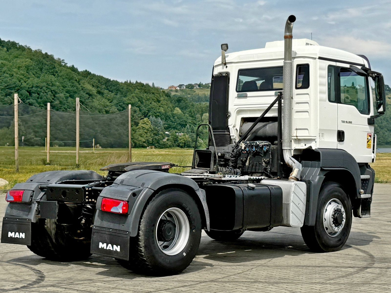 MAN TGS 18.360 * Sattelzugmaschine * 4x4 * TOP - وحدة جر: صورة 4 MAN TGS 18.360 * Sattelzugmaschine * 4x4 * TOP - وحدة جر: صورة 4