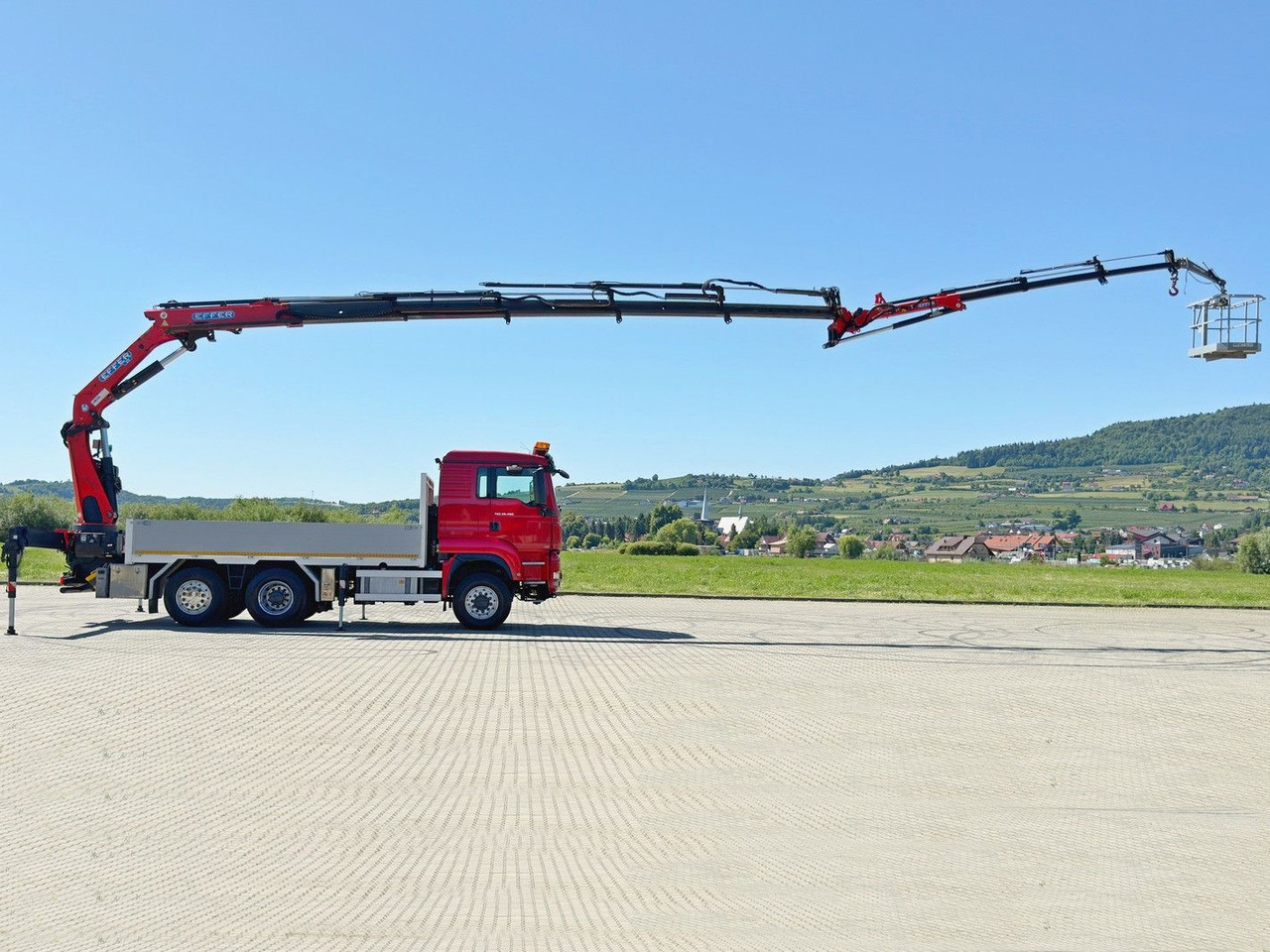 MAN TGS 28.480 * EFFER 255/5S + JIB 3S + FUNK * TOP - شاحنة كرين: صورة 5 MAN TGS 28.480 * EFFER 255/5S + JIB 3S + FUNK * TOP - شاحنة كرين: صورة 5
