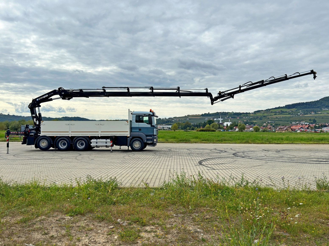 MAN TGS 35.480*HIAB 377 E-5 HIPRO+JIB 70X-3FUNK /8x4 - شاحنة كرين: صورة 5 MAN TGS 35.480*HIAB 377 E-5 HIPRO+JIB 70X-3FUNK /8x4 - شاحنة كرين: صورة 5