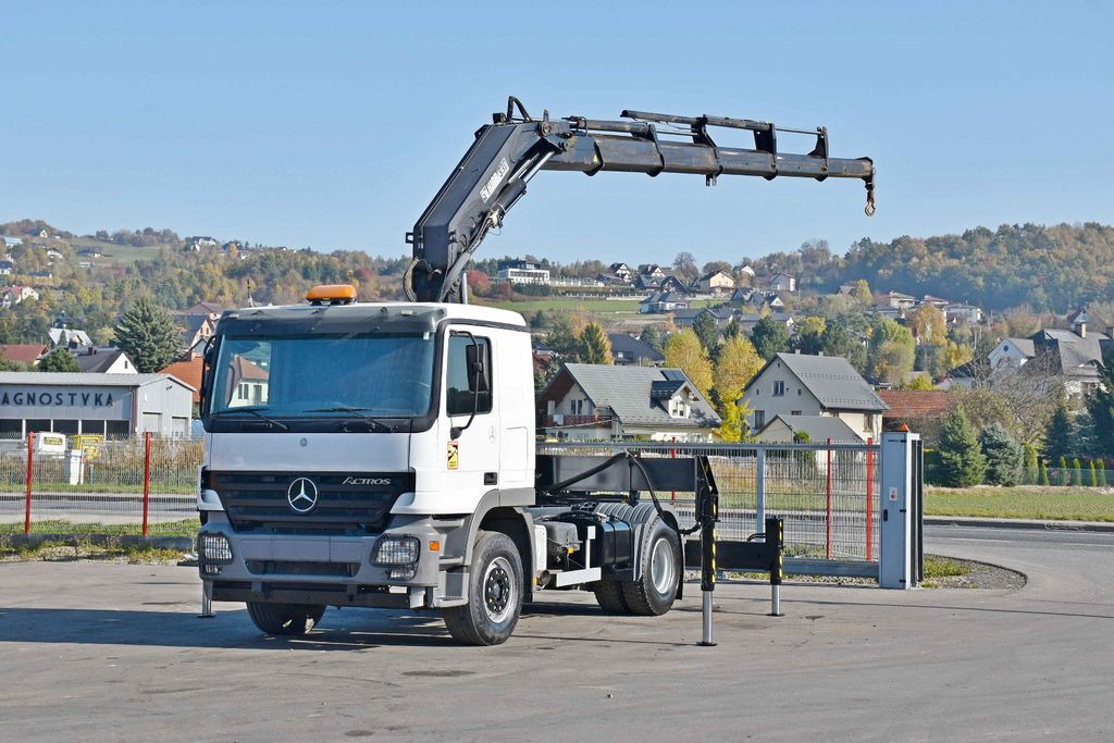 Mercedes-Benz ACTROS 1844 * Sattelzugmaschine *HIAB 330-5/FUNK Mercedes-Benz ACTROS 1844 * Sattelzugmaschine *HIAB 330-5/FUNK - شاحنة كرين, وحدة جر: صورة 2 Mercedes-Benz ACTROS 1844 * Sattelzugmaschine *HIAB 330-5/FUNK Mercedes-Benz ACTROS 1844 * Sattelzugmaschine *HIAB 330-5/FUNK - شاحنة كرين, وحدة جر: صورة 2