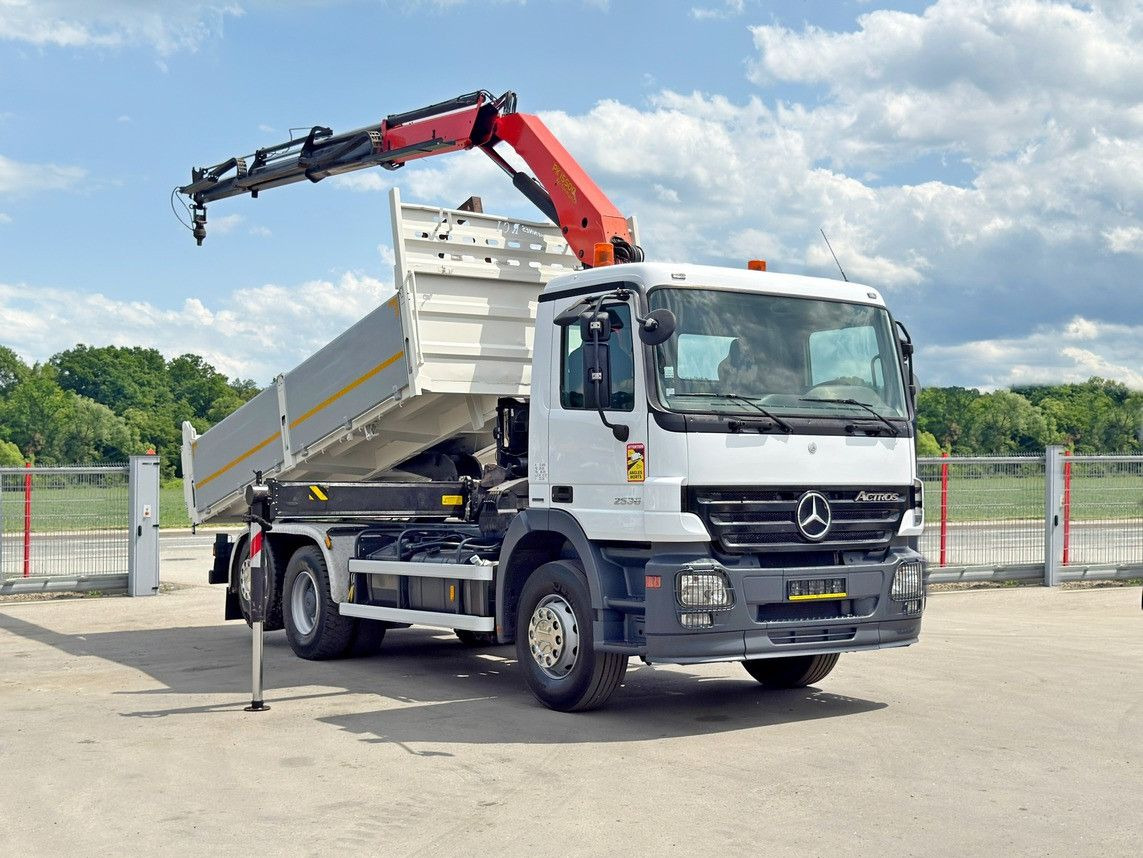 Mercedes-Benz ACTROS 2536* KIPPER 5,30m * PK 15500 + FUNK* TOP - شاحنة قلاب, شاحنة كرين: صورة 2 Mercedes-Benz ACTROS 2536* KIPPER 5,30m * PK 15500 + FUNK* TOP - شاحنة قلاب, شاحنة كرين: صورة 2