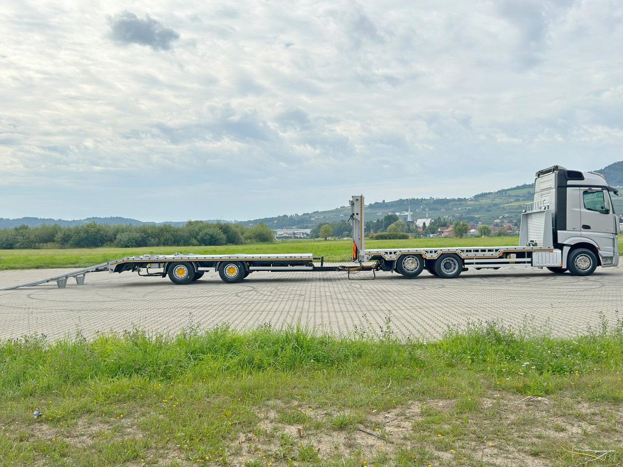 Mercedes-Benz ACTROS 2542 *ABSCHLEPPWAGEN 8,50m+Anhänger 7,32m - شاحنة سحب: صورة 3 Mercedes-Benz ACTROS 2542 *ABSCHLEPPWAGEN 8,50m+Anhänger 7,32m - شاحنة سحب: صورة 3