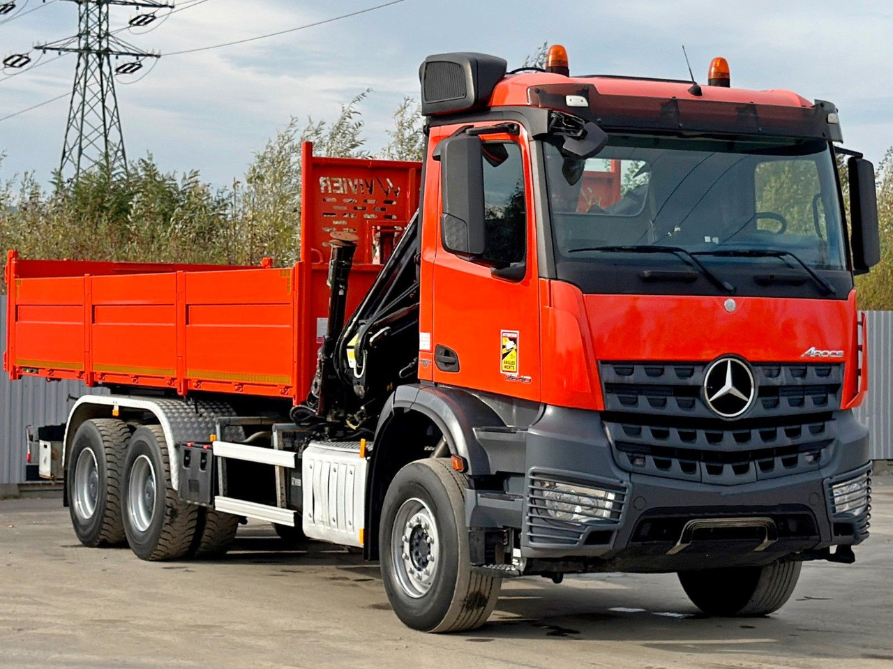Mercedes-Benz AROCS 2640 *HIAB 144 BS - 3/FUNK + * 6x4 - شاحنة قلاب, شاحنة كرين: صورة 3 Mercedes-Benz AROCS 2640 *HIAB 144 BS - 3/FUNK + * 6x4 - شاحنة قلاب, شاحنة كرين: صورة 3