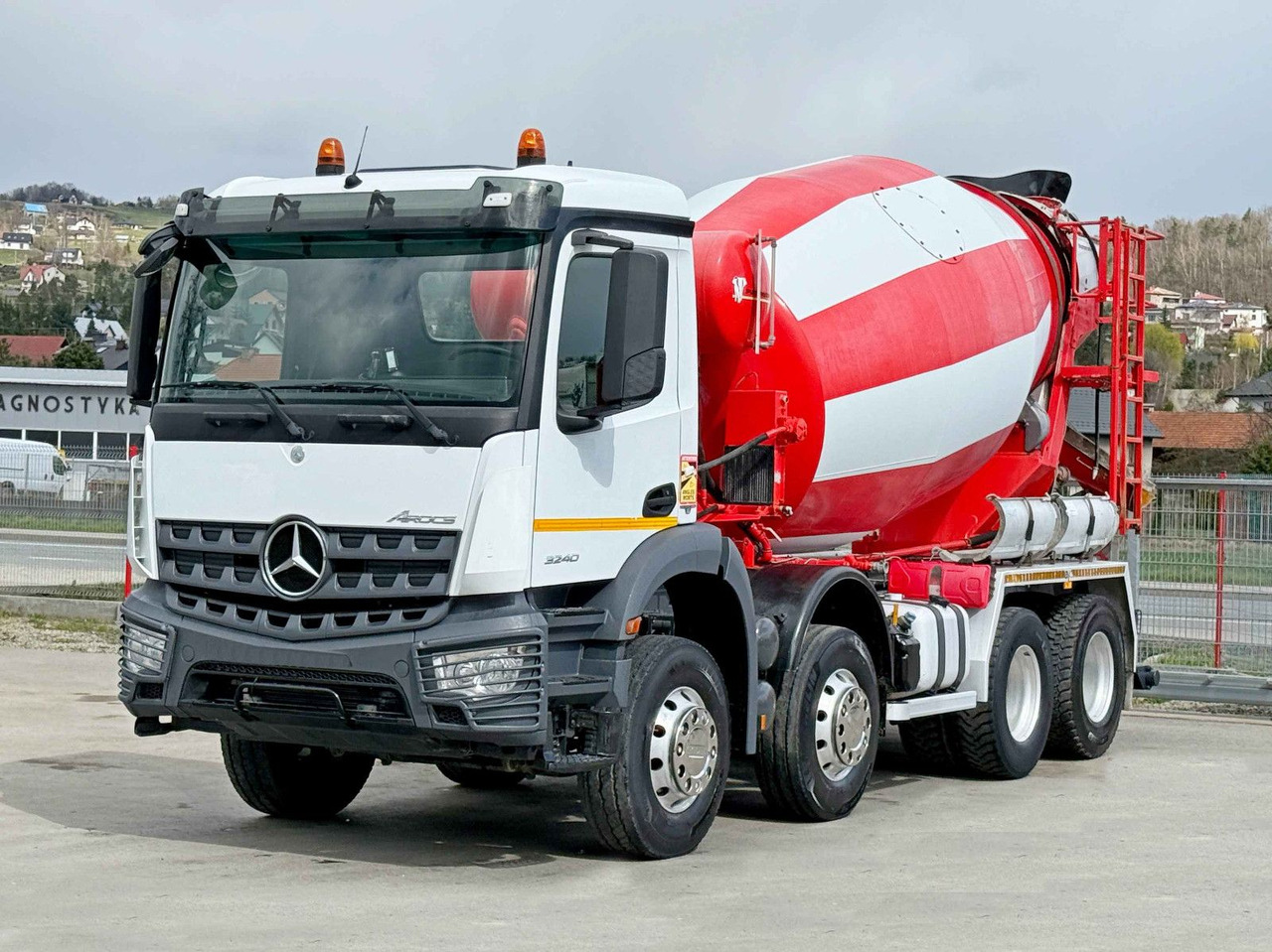 Mercedes-Benz AROCS 3240 * Betonmischer * 8x4 * TOPZUSTAND - شاحنة خلاطة خرسانة: صورة 2 Mercedes-Benz AROCS 3240 * Betonmischer * 8x4 * TOPZUSTAND - شاحنة خلاطة خرسانة: صورة 2