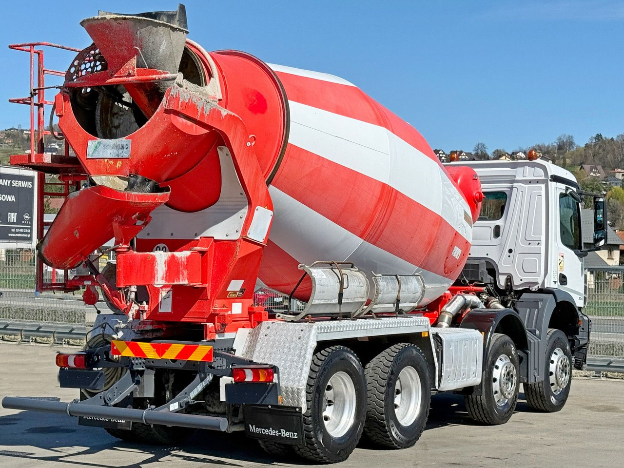 Mercedes-Benz AROCS 3240 * Betonmischer * 8x4 * TOPZUSTAND - شاحنة خلاطة خرسانة: صورة 3 Mercedes-Benz AROCS 3240 * Betonmischer * 8x4 * TOPZUSTAND - شاحنة خلاطة خرسانة: صورة 3